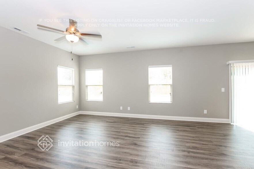 Building Photo - 5415 Roberta Crossing Dr