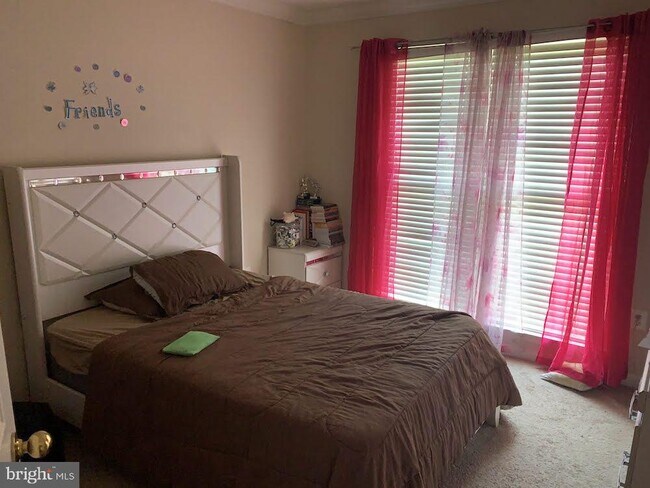 Building Photo - 43442 Katling Square