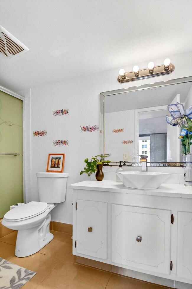 Building Photo - 3456 S Ocean Blvd