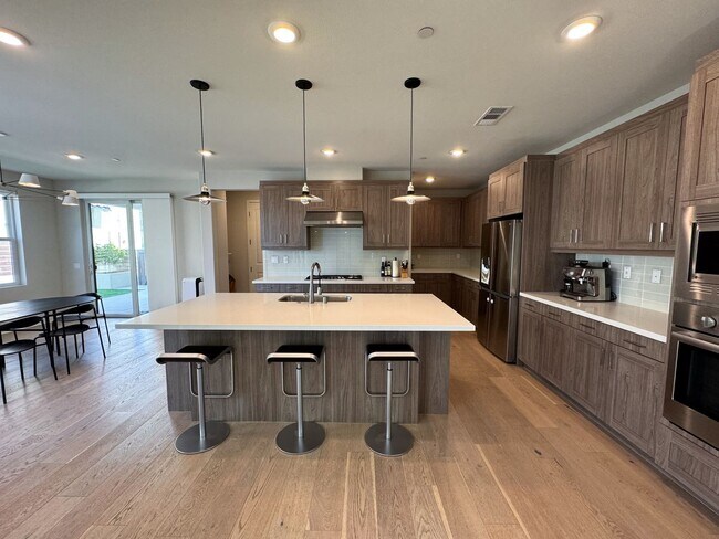 Building Photo - Solterra at Pacific Highlands Exceptional Residence & Schools