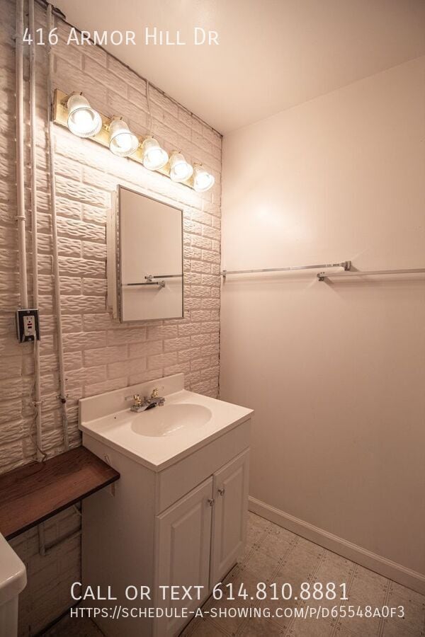 Building Photo - 416 Armor Hill Dr