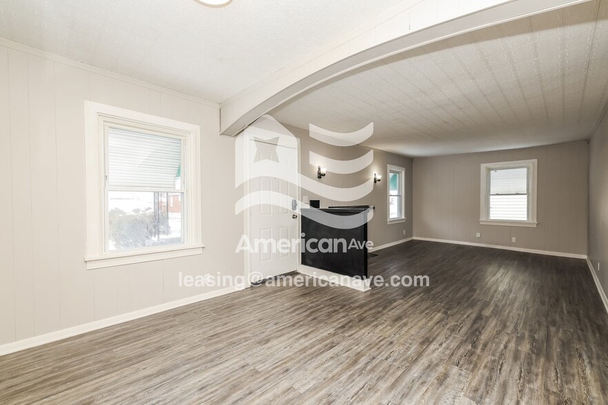 Building Photo - 1936 Litchfield Ave