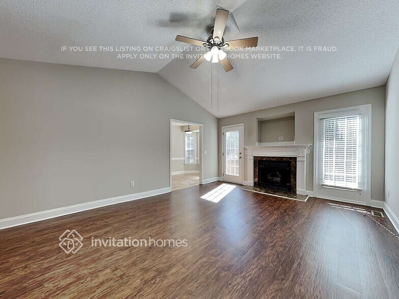 Building Photo - 152 Saleen Dr