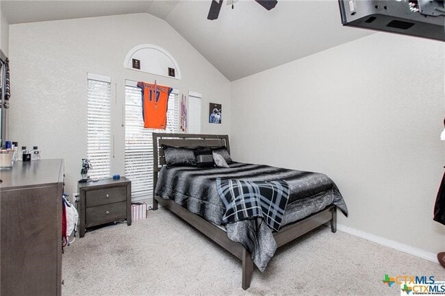 Building Photo - 1415 Loving Trl