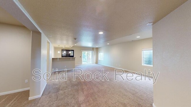 Building Photo - 1097 Antrim Loop