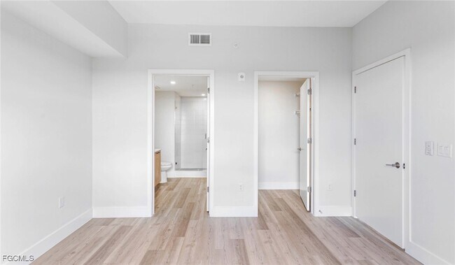 Building Photo - 22980 Vista Edera Cir