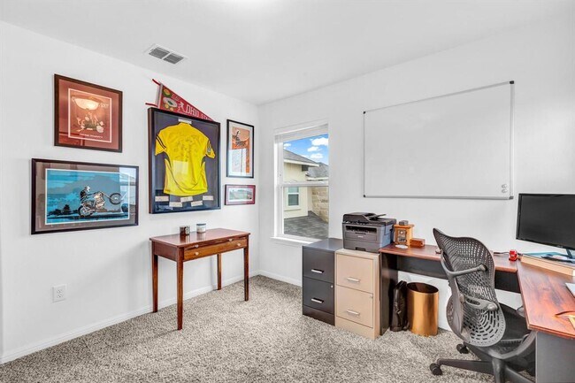Building Photo - 10825 Blacket Dr
