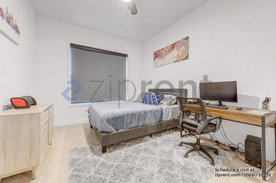 Building Photo - 800 Embassy Dr