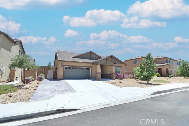 Building Photo - 11745 Sierra Rd