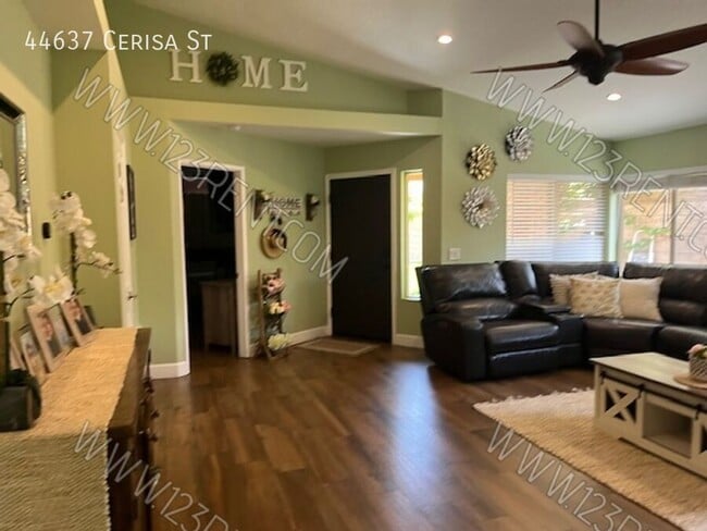 Building Photo - 44637 Cerisa St