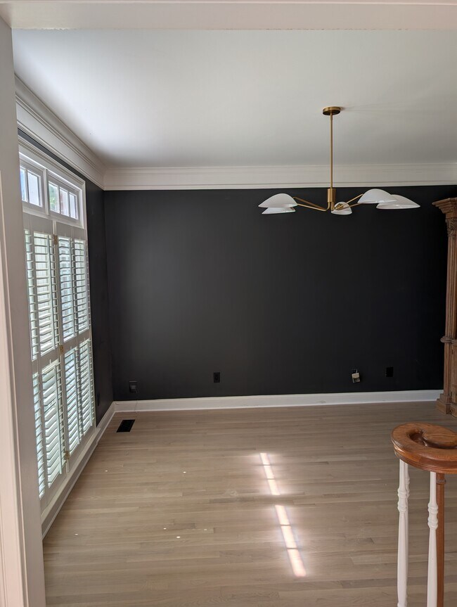 Building Photo - 9301 Grist Mill Ct