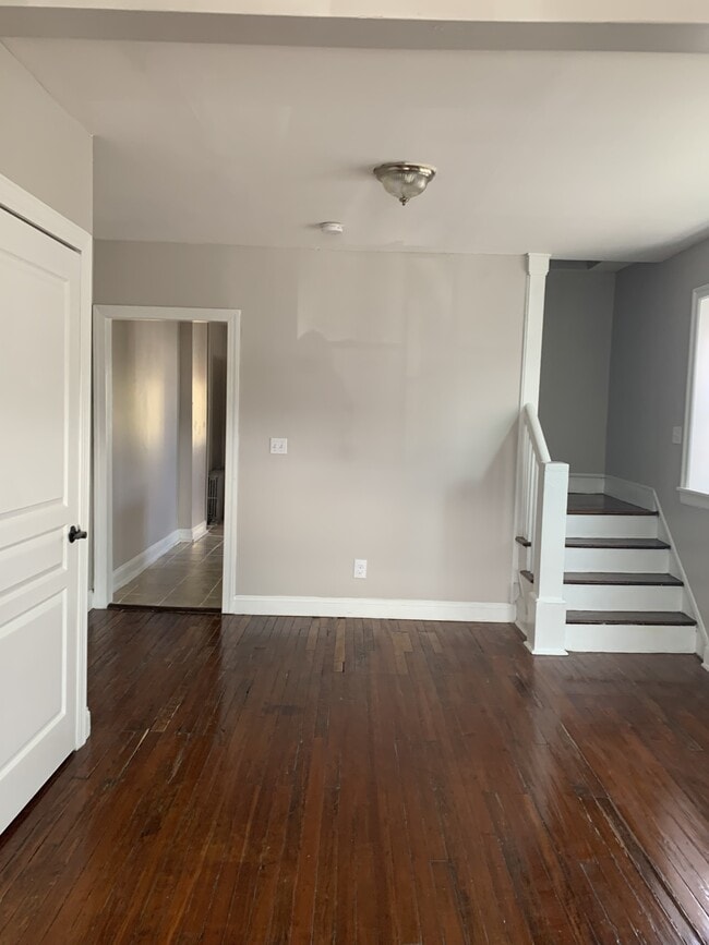 Building Photo - 1812 Scarboro St