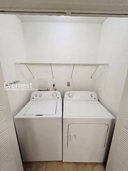 Building Photo - 10265 Gandy Blvd N