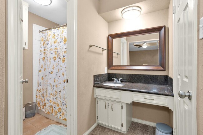 Building Photo - 16327 Green Shade Dr