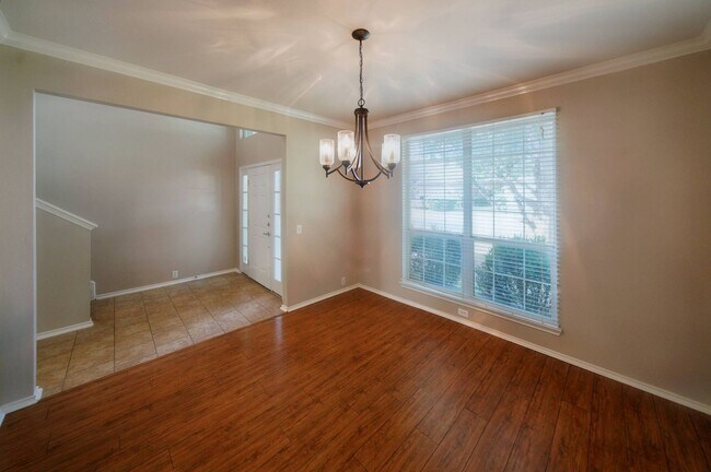 Building Photo - 4736 Green Bluff Dr