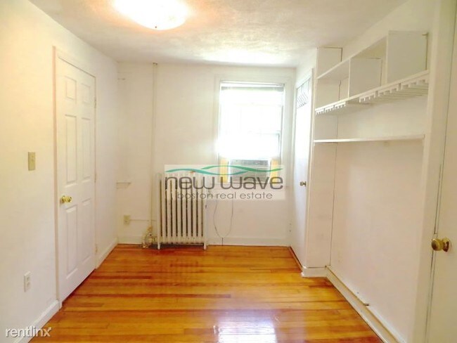 Building Photo - 12 Melrose St