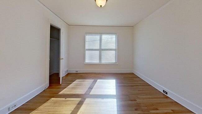 Building Photo - 2408 Providence Rd