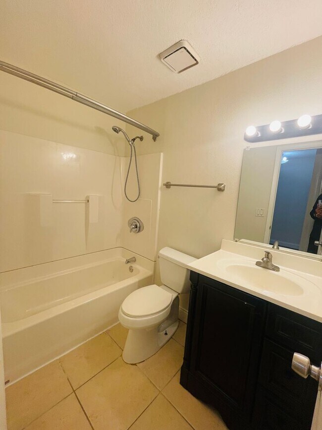 Building Photo - HIDDEN CREEK CONDO-1602 Bending Brook Way ...