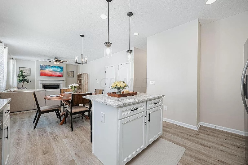 Building Photo - 304 Gray Fox Ct