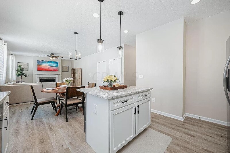 Building Photo - 304 Gray Fox Ct