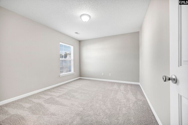 Building Photo - 153 Pennsylvania Ct