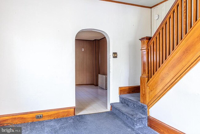 Building Photo - 111 W Saylor St