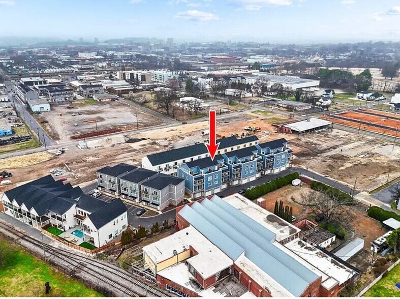 Building Photo - 1027 Montague Pl