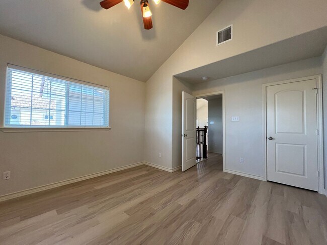 Building Photo - Resort-Style Island Living at Joya Del Mar!