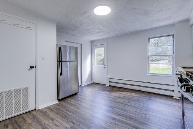 Building Photo - 2675 S 18th St