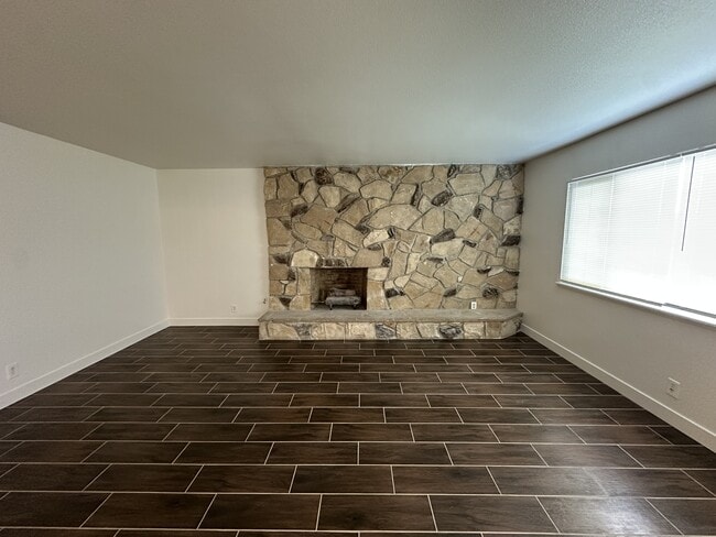 Building Photo - 4080 Locust St