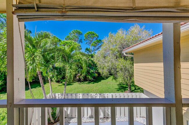 Building Photo - 246 Seabreeze Cir