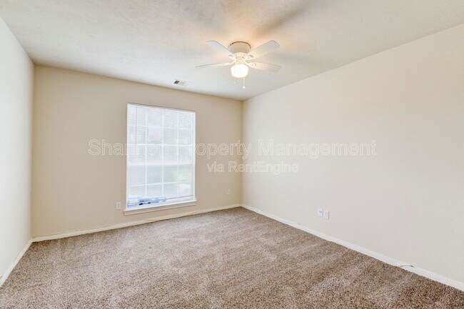 Building Photo - 9606 Ashville Dr