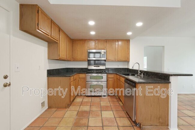Building Photo - 41110 Cardinal Flower Dr