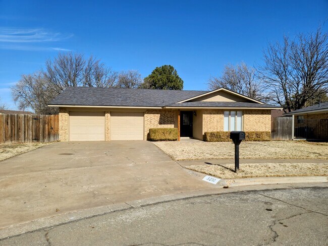 Primary Photo - 3210 87th St