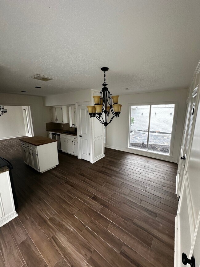 Building Photo - 14314 Piping Rock Ln