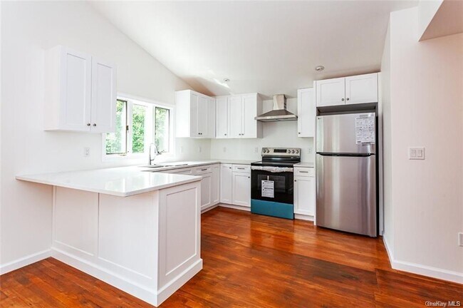 Building Photo - 2515 Garden Ln