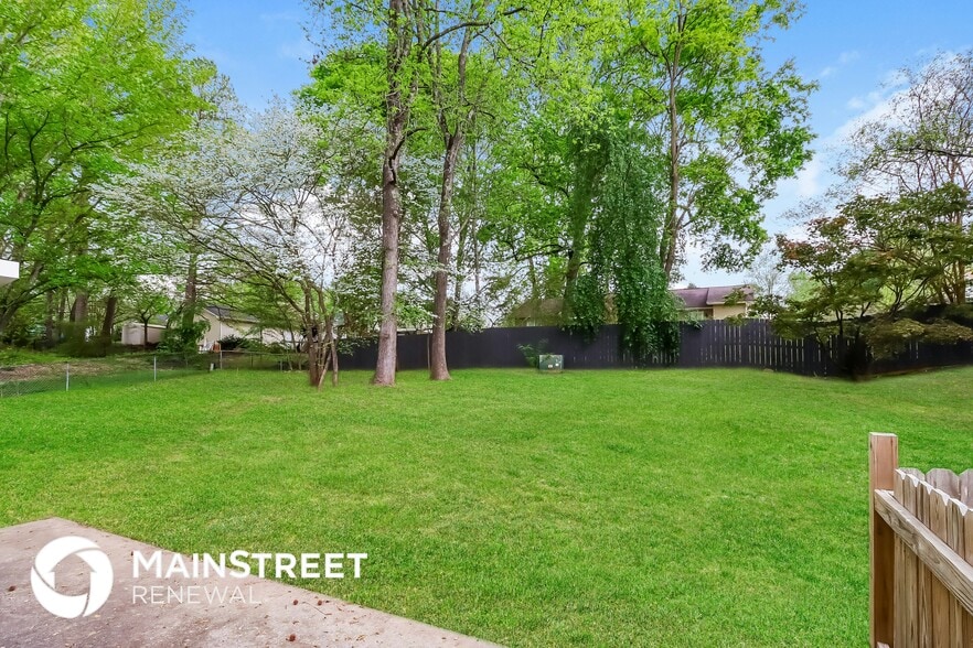 Building Photo - 1303 Bellingham Dr