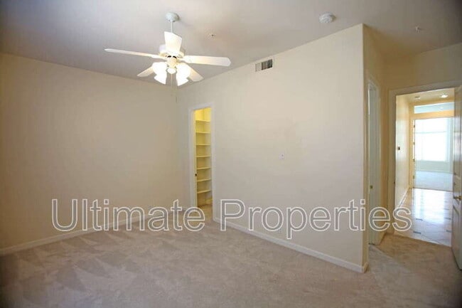Building Photo - 11050 E Verbena Ln