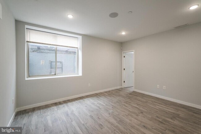 Building Photo - 1524 N 8th St