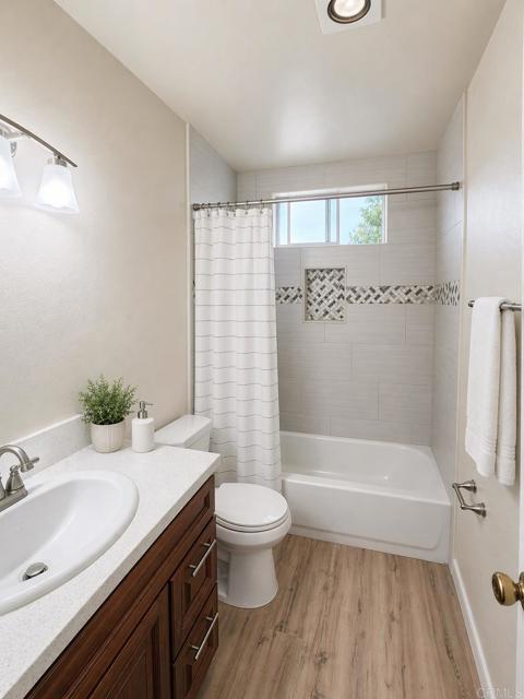 Building Photo - 3044 E 16th St