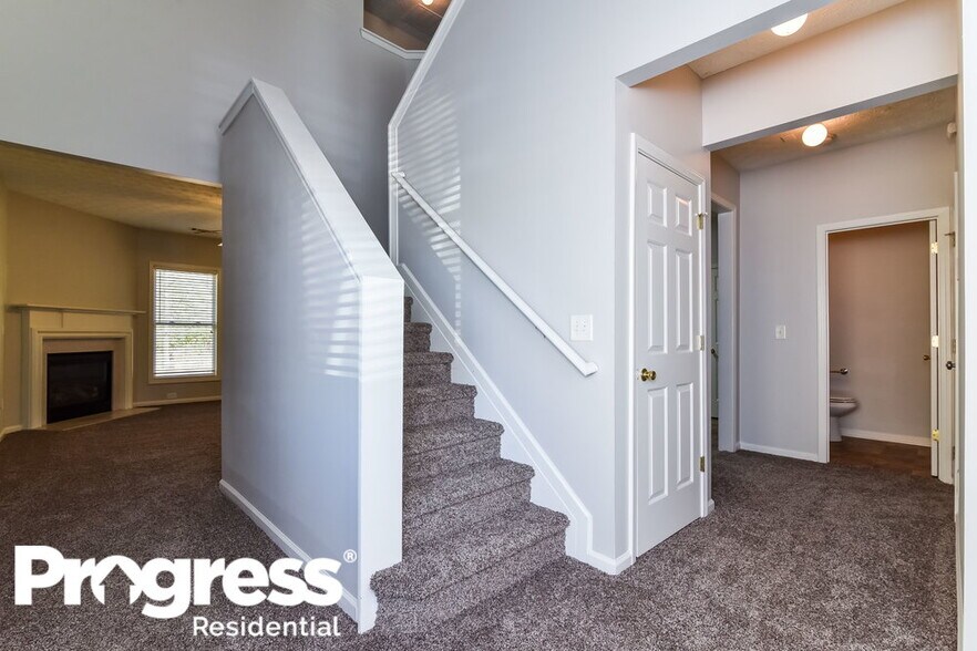 Building Photo - 4229 Annlette Dr NW