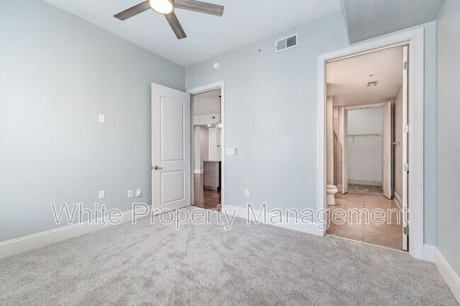 Building Photo - 4625 Piedmont Row Dr