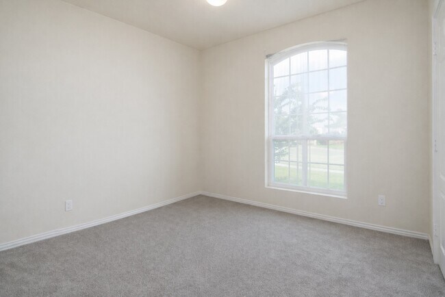 Building Photo - 13202 Anchor Isle Ct