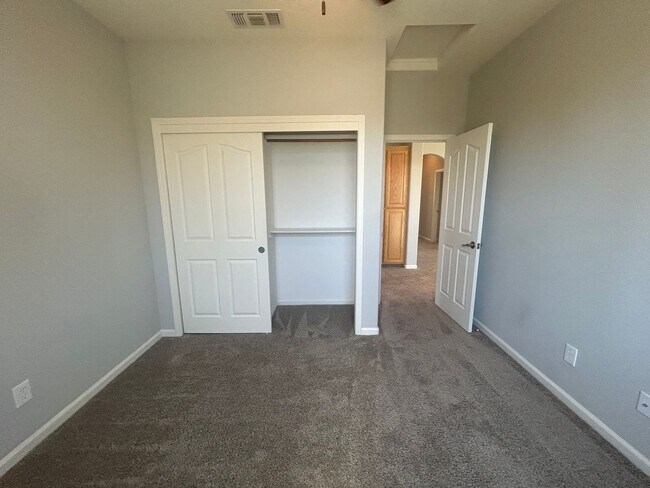 Building Photo - 5801 Eisenhower Dr