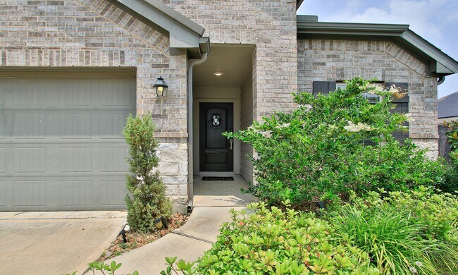 Building Photo - 20202 Creekdale Bend Dr