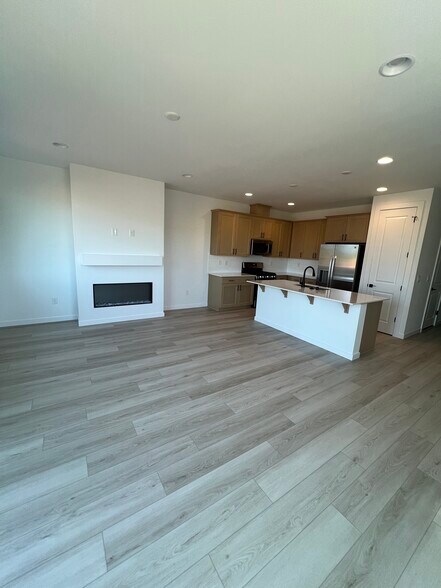Building Photo - 17828 NW 10th Pl