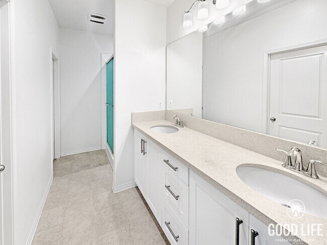 Building Photo - Fully Renovated 2BR/2.5BA Anaheim Home w/ 2-Car Attached Garage, Balcony, Pool & In-Unit Laundry