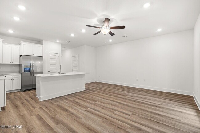 Building Photo - 188 Ellery Ln