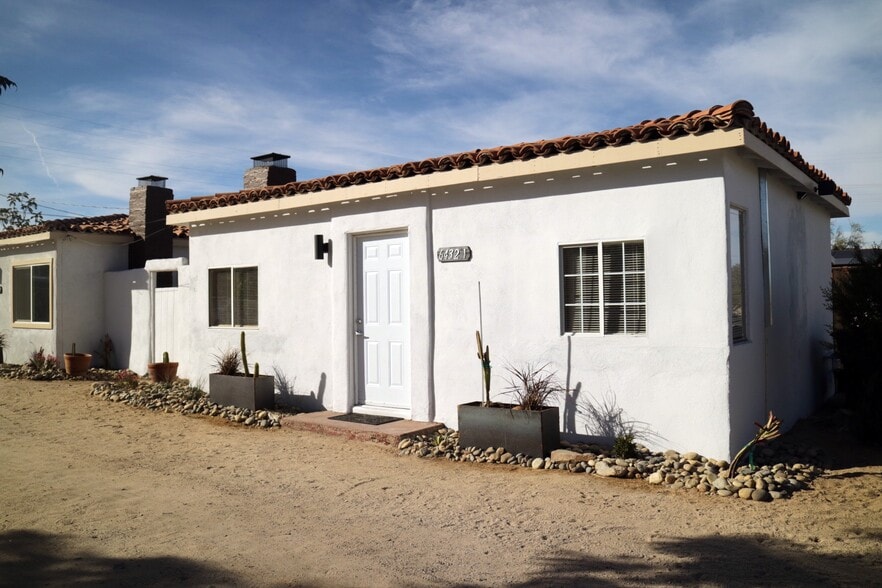 Outside - 6432 Smoketree Ave
