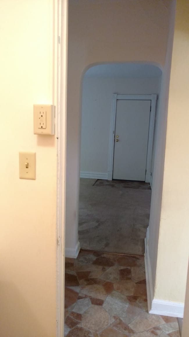 Building Photo - 513 Triplex